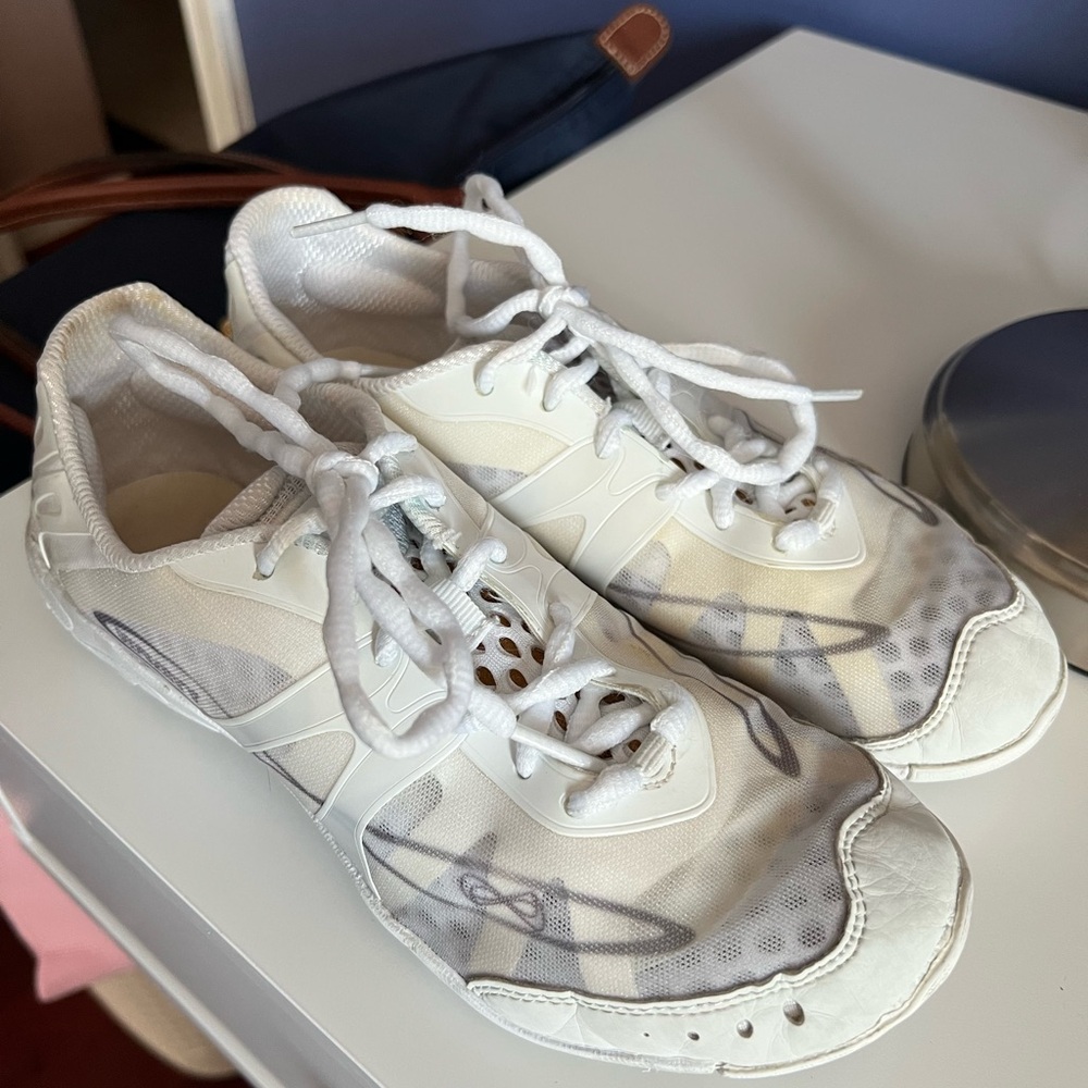 White Athletic Cheer Shoes Nfinity